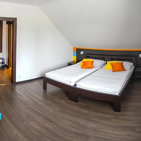 Bed & Breakfast Penzion Home Arnutovce